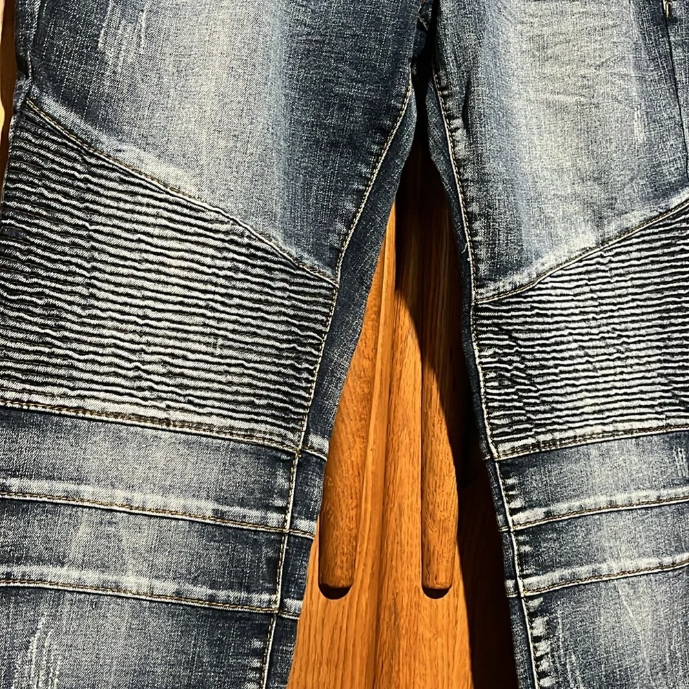 X-Ray - Picture 4 of 6